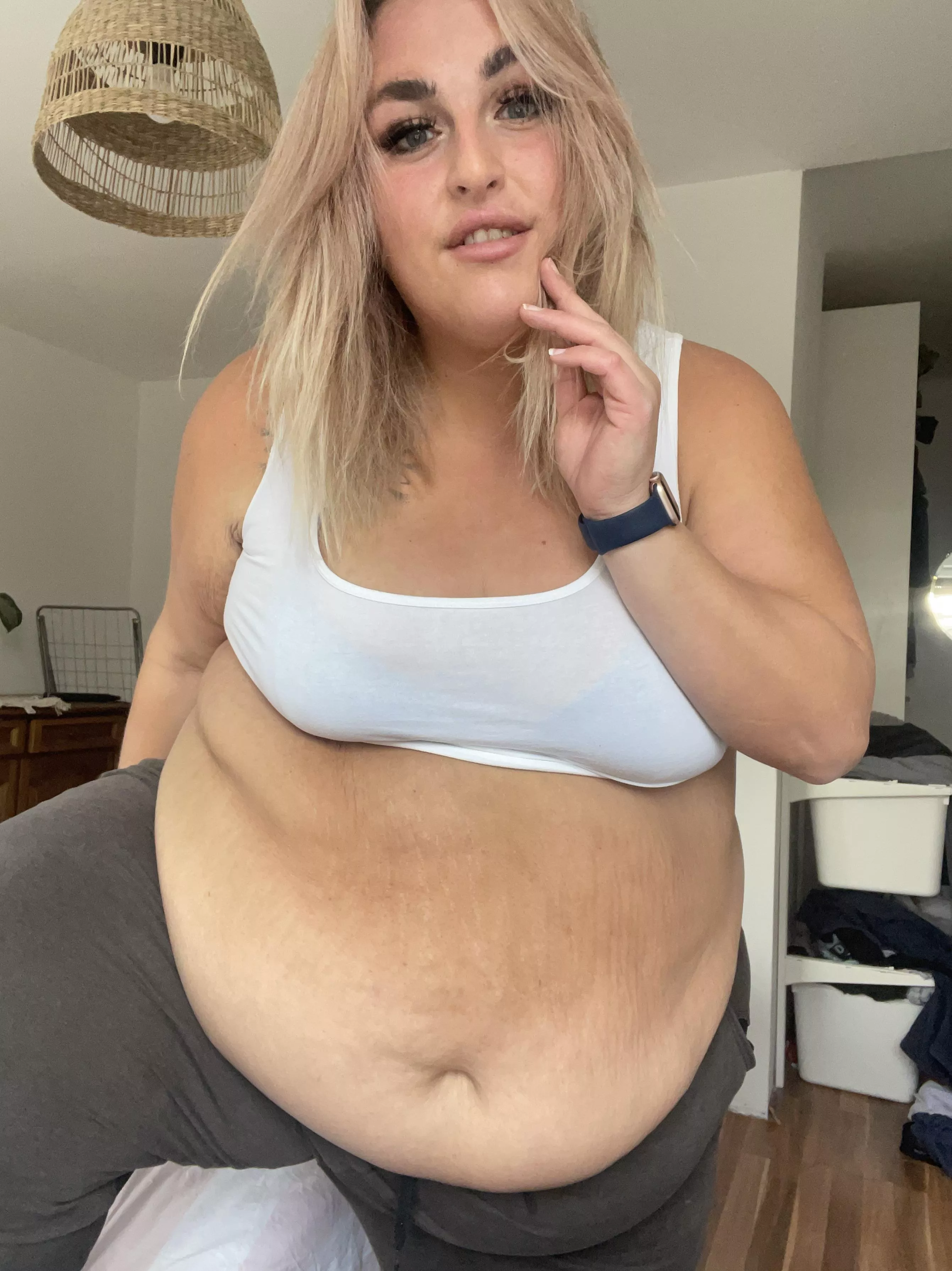 Thursday is homeoffice day! stay the whole day in sweatpants.. looove it