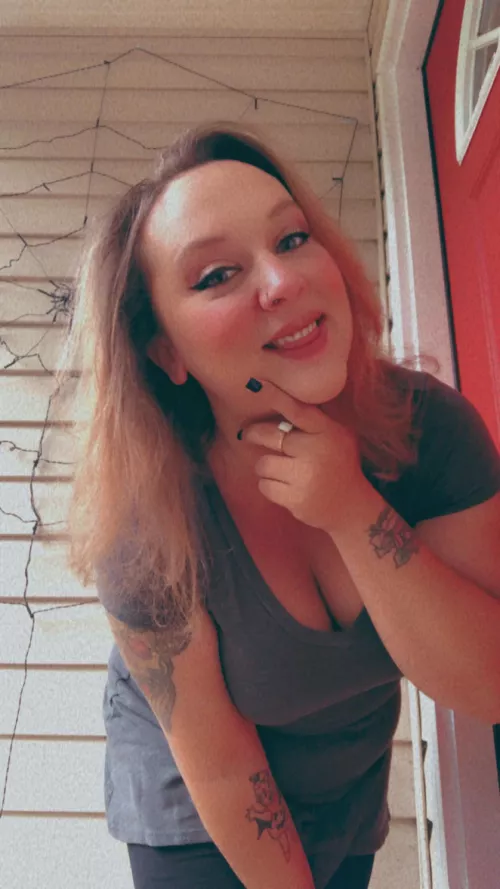 Too much cleavage to go run errands? My bestie said I should cover up..