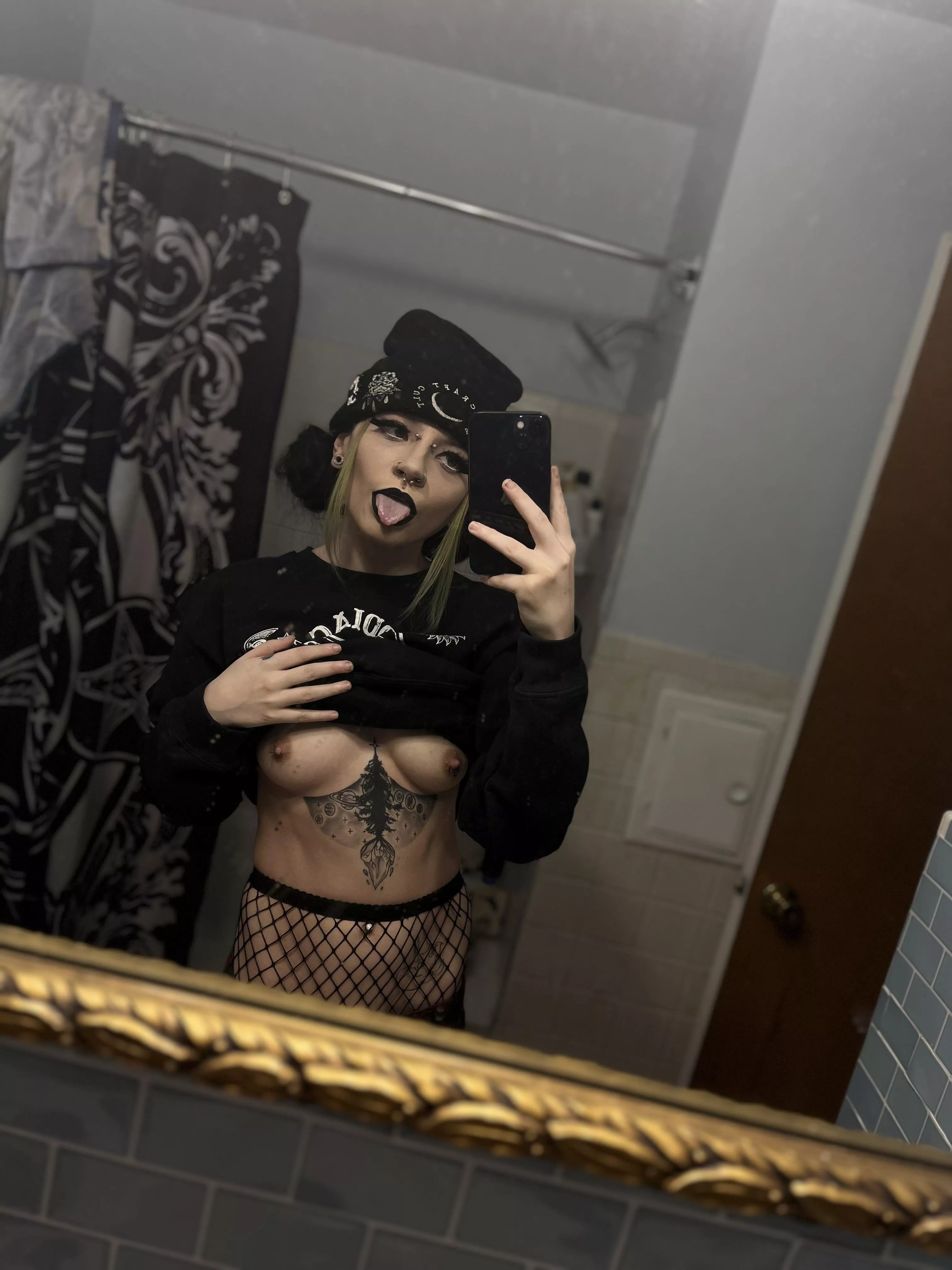 Want me to leave black lipstick on your dick?