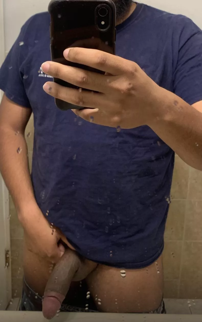 What happens in bathroom breaks 😅