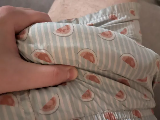 Who likes watermelons?