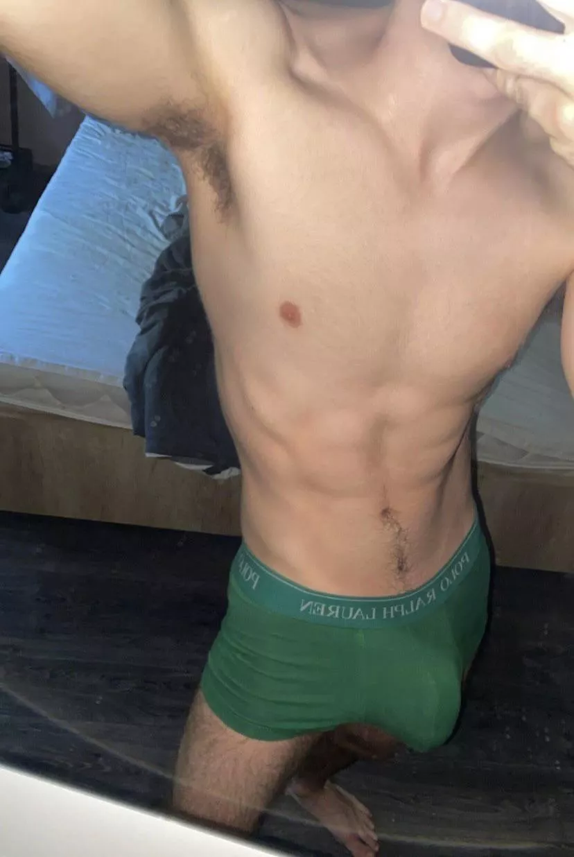 19 curious Comment what you wanna do with me👀