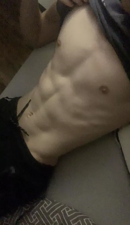 21 fit college boy. Guys with big dicks and fat asses hmu. Snap: johnyydavis