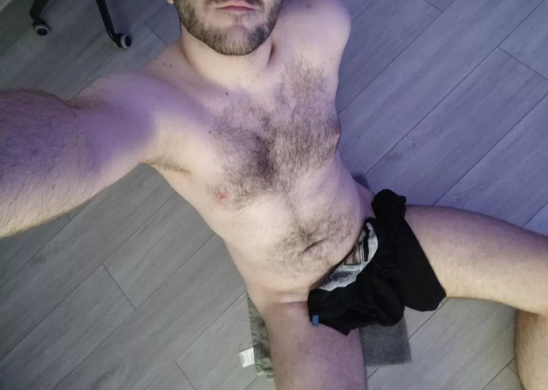 26m. Hi so I have this weird kind of someone making me do unusual things with my cock with everyday household items/putting it in weird places etc. Does anyone want to help me explore? Snapchat: robbie.4422