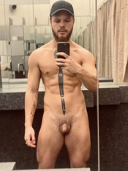 (32) Seem to miss the lower set of abs, cant remember where i left them