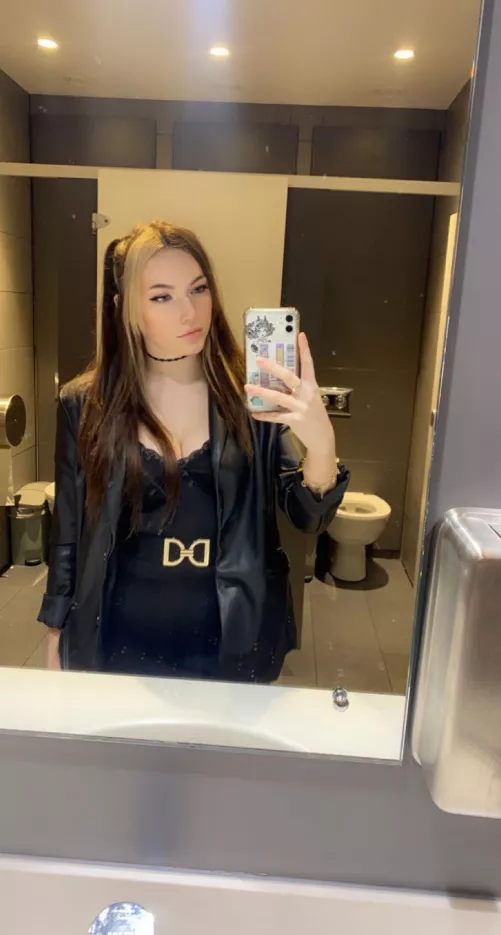 Am I hot enough to keep doing OF?