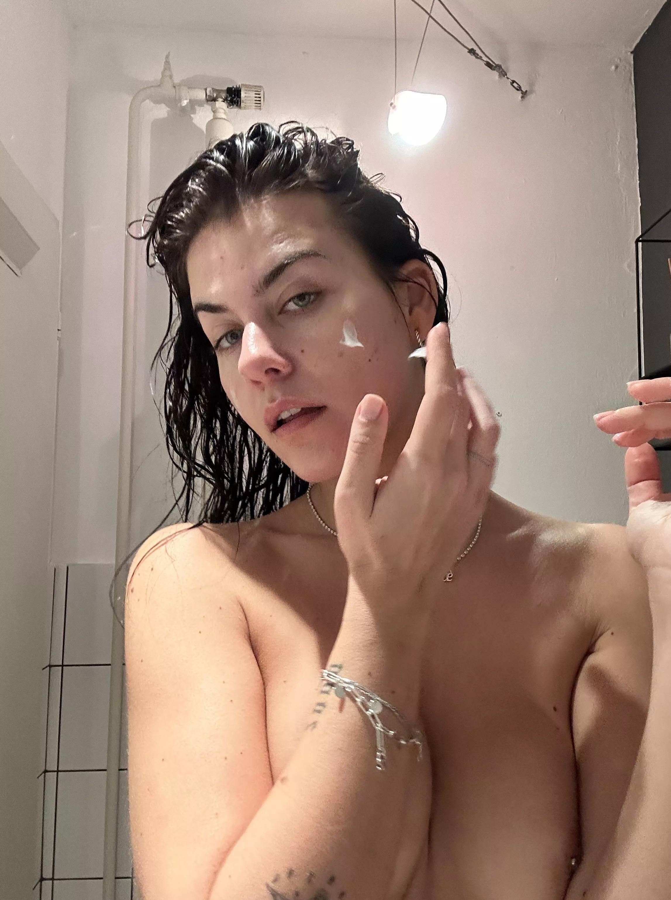 Can you cum on my face daddy?