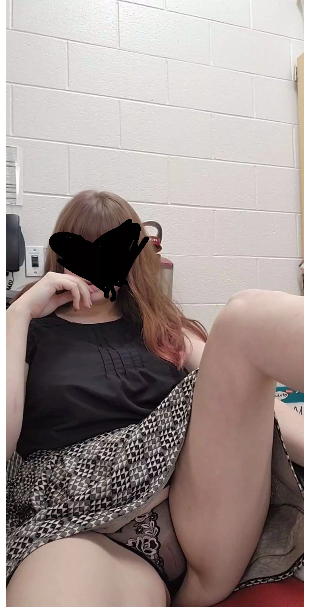 come sit under my desk