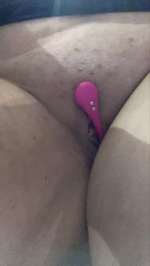 Daddy got me new (lush)toy for my chubby pussy 😈 somebody wants to play and take control over me?🫦 (f)