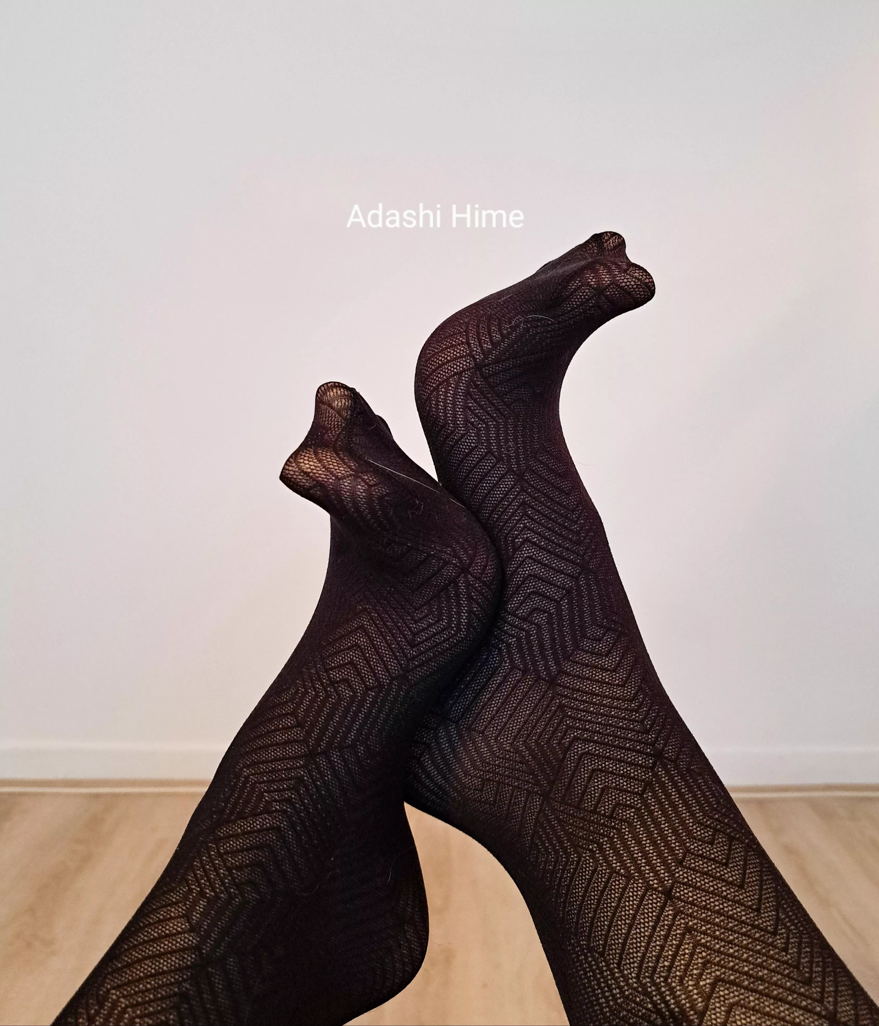 Do you like my mosaic feet?