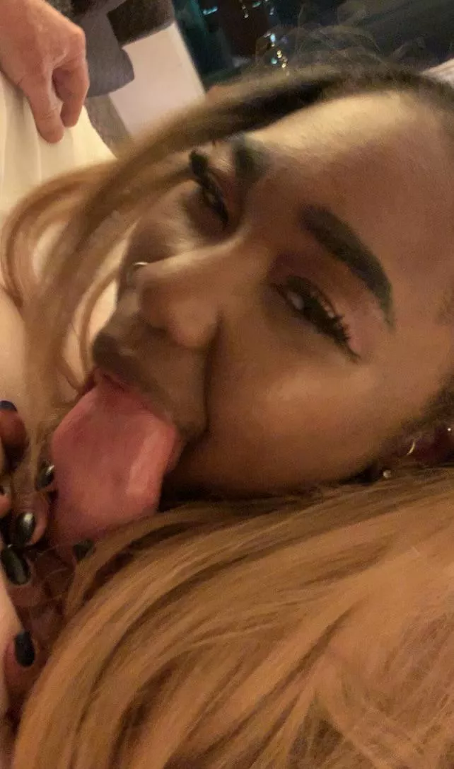 Feed me that white dick all night!