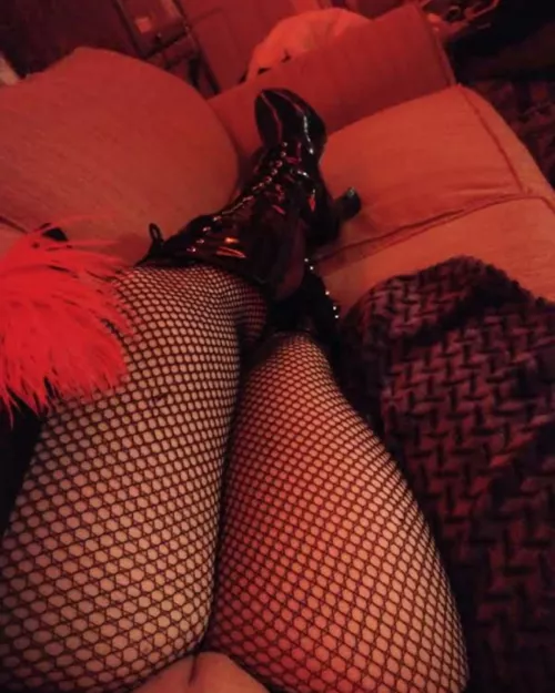First post, with a sneeky peek! Love playing with fishnets and color!!