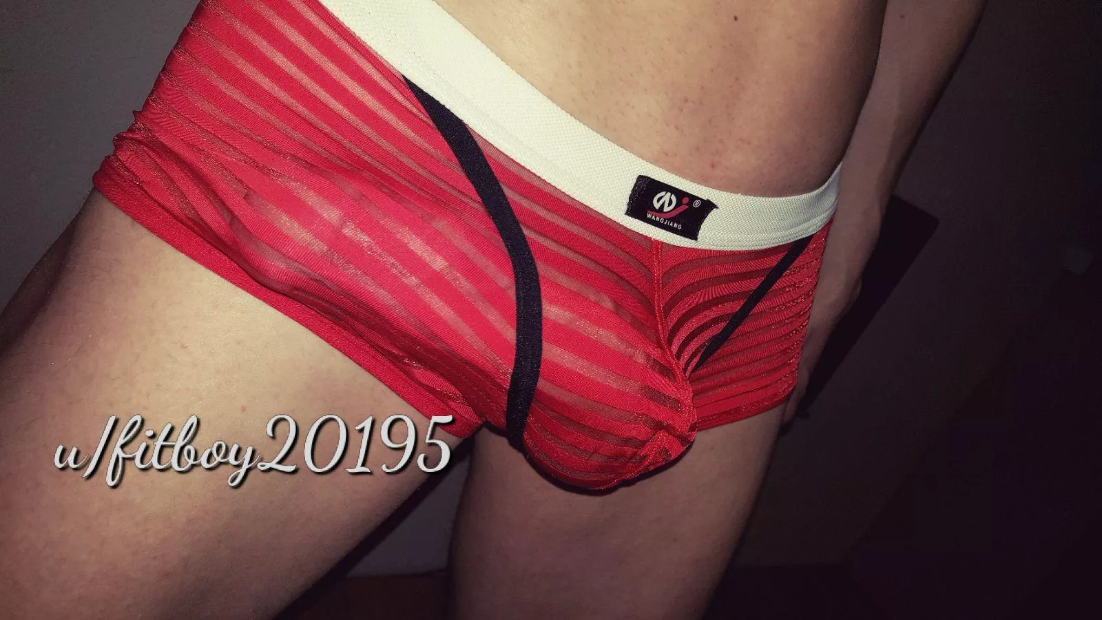 Gay, bi or straight! I dont care! Just want to know if you like to play with me ?