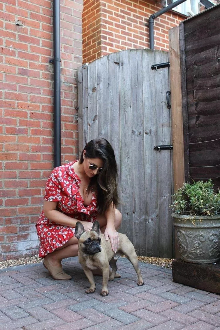 Goddess with her dog! 🐶