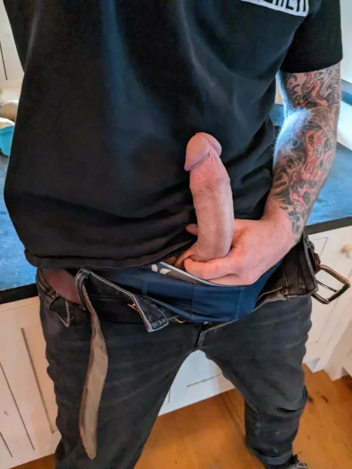 Help me with something in the kitchen? [34]