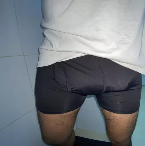 Hey, do u like the view?