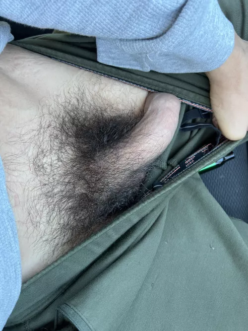 Horny in the car after work. Come help! lookin for hotties and straight guys ++