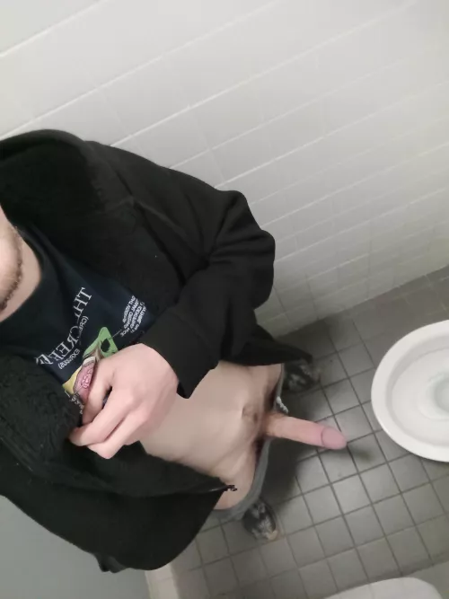 I had to go to the drom toilet to pull it out. The bulge was too noticable. Need help