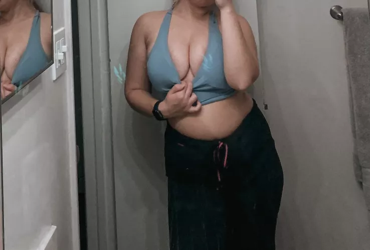 I only wear sports bras to work 😉