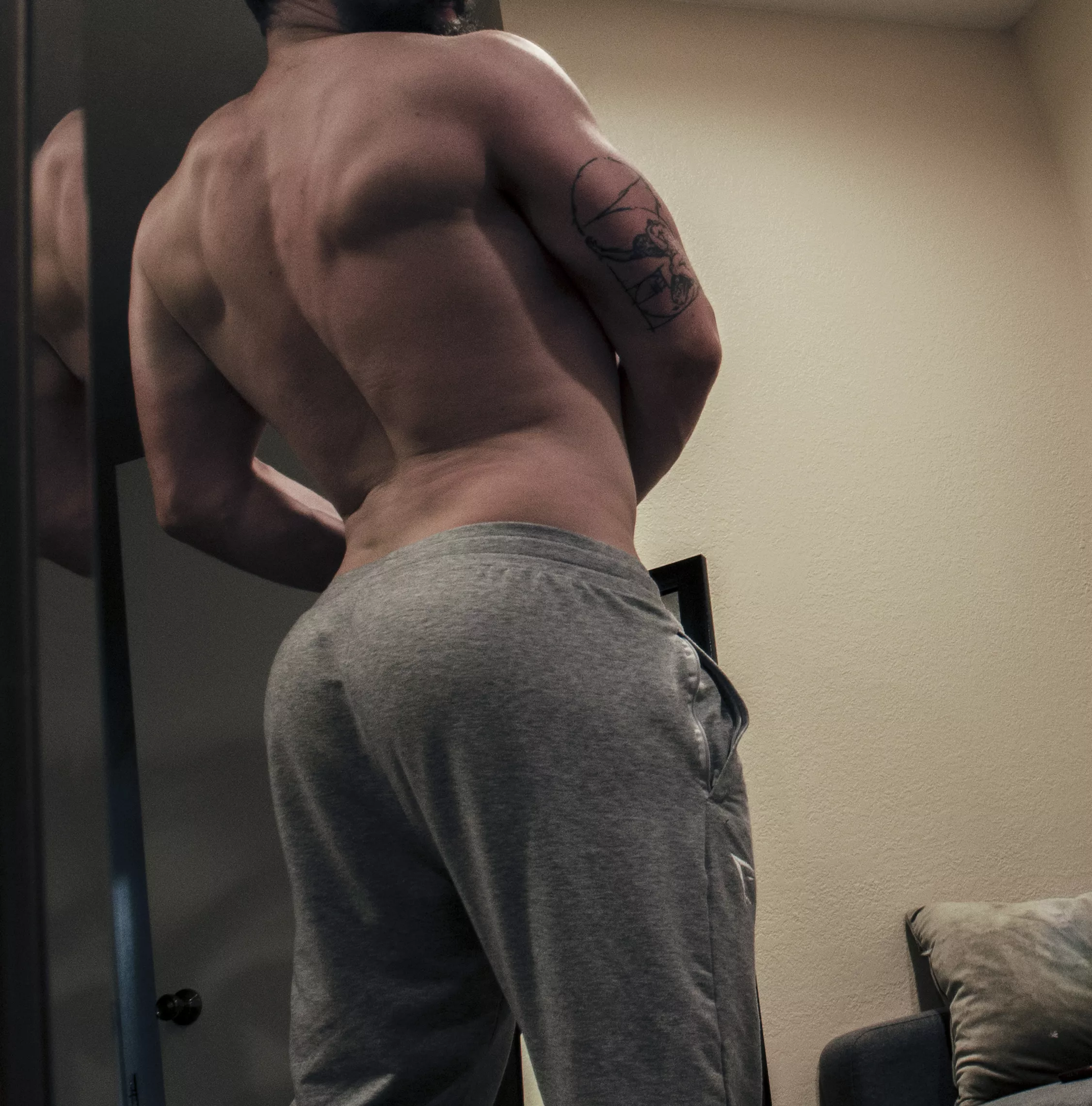 I'm a little shy... Do I have a nice butt?