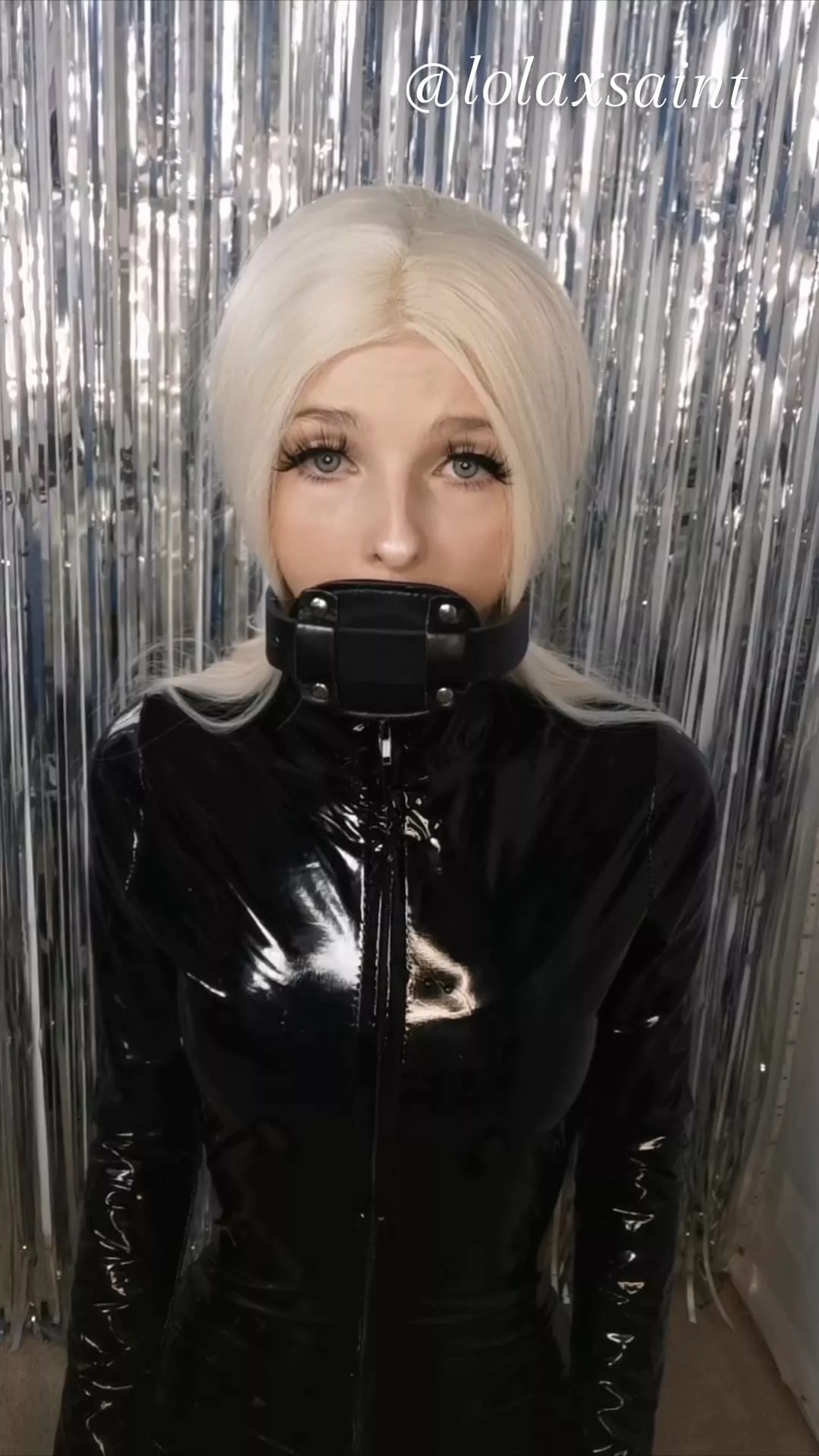 It's been a while since I used my penis gag! - will have to get it back out 🖤