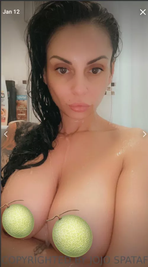 JoJo bb14- my natural melons are so big these days ;);) new surprises and collabs with Janelle for 2023. Oh and nothing fake from head to toe including this personality ;) haters I can handle you ;) have a great day bye!