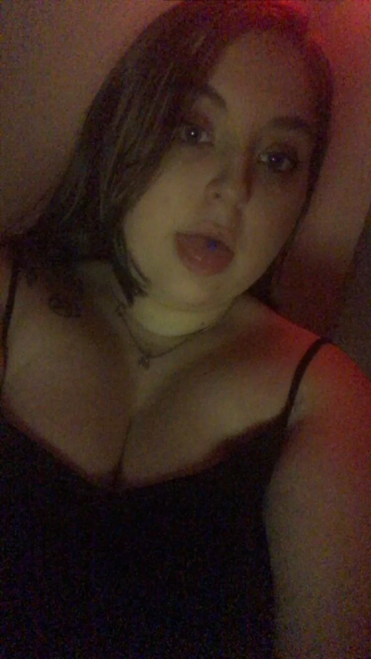 Live now! Come join me at lemonsugar628 and help me get these clothes off. ;)