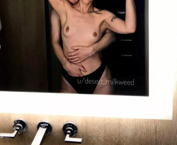 Looking for a few more hands in our hotel room...we'll leave the door ajar 🖤