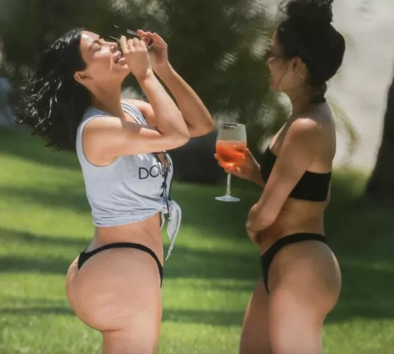 Massive fake ass vs. natural