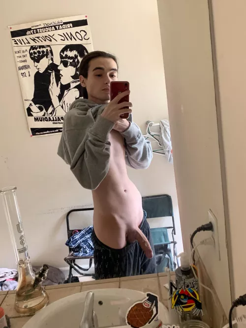 [NB] ignore the mess 👽💨