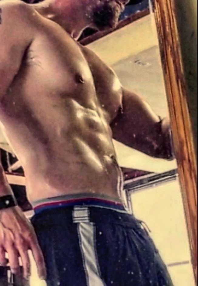 new here, first post. do I fit in? (m)