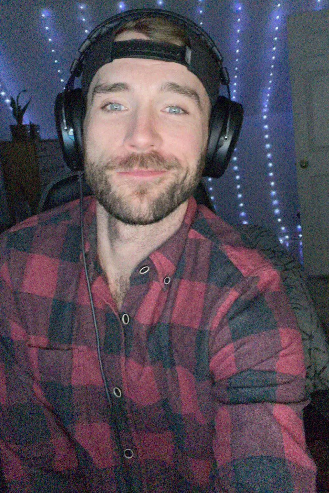 New Warzone player - anybody else play?