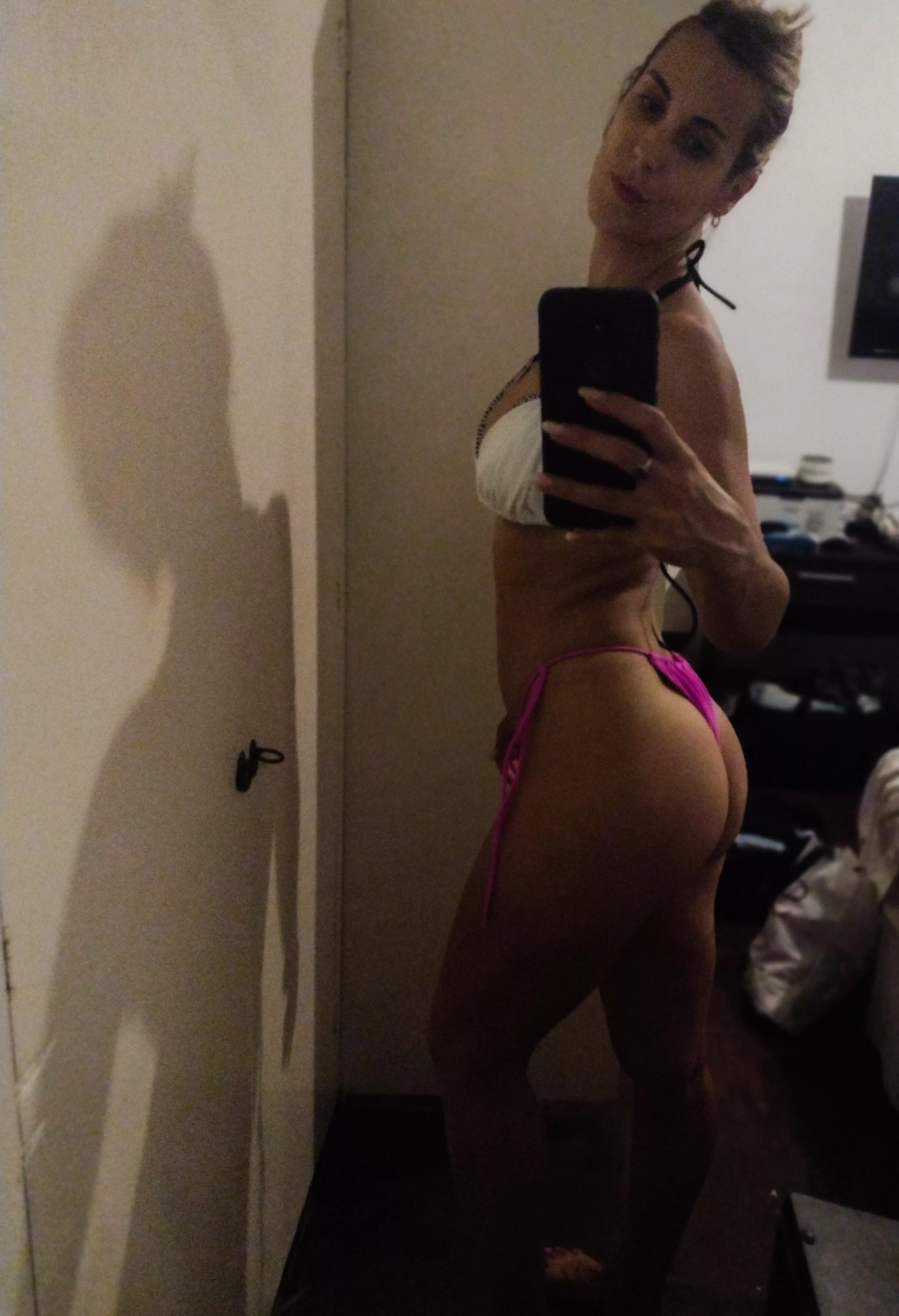 [oc] upvote if you want to obey me and be my fucking bitch 😈