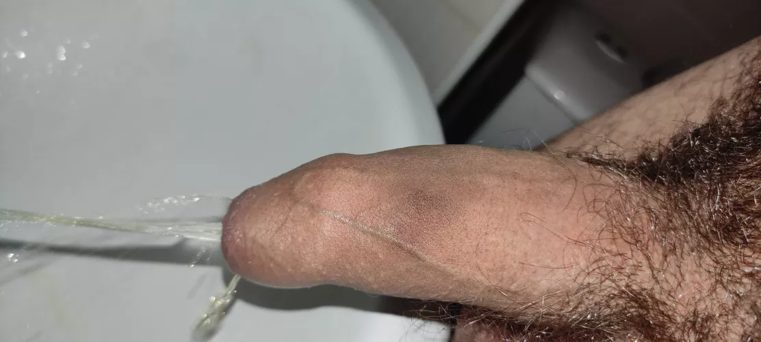 Pissing feels too good🤤