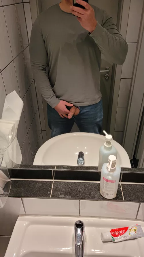 Quick flash in the dentist's restroom