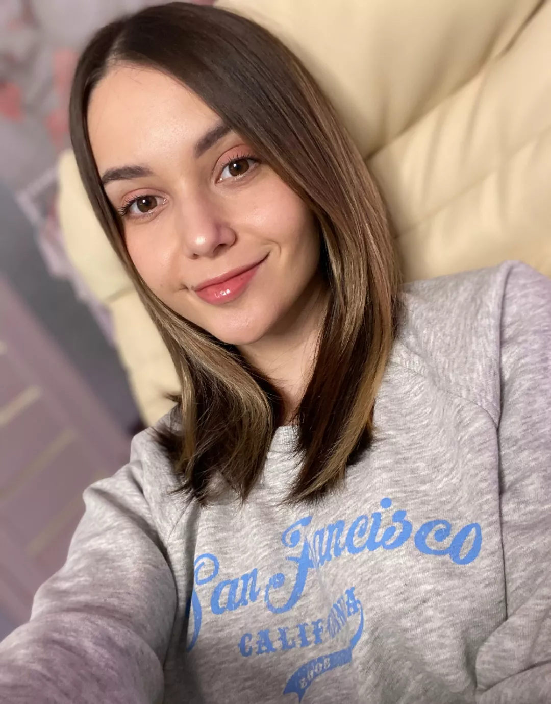 React if I can send you nuds 🖐️