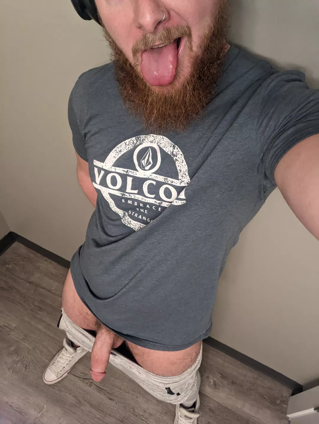 Say hi if youd fuck me!