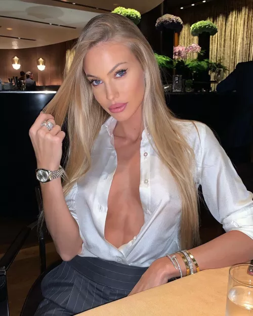 She's ready to order now