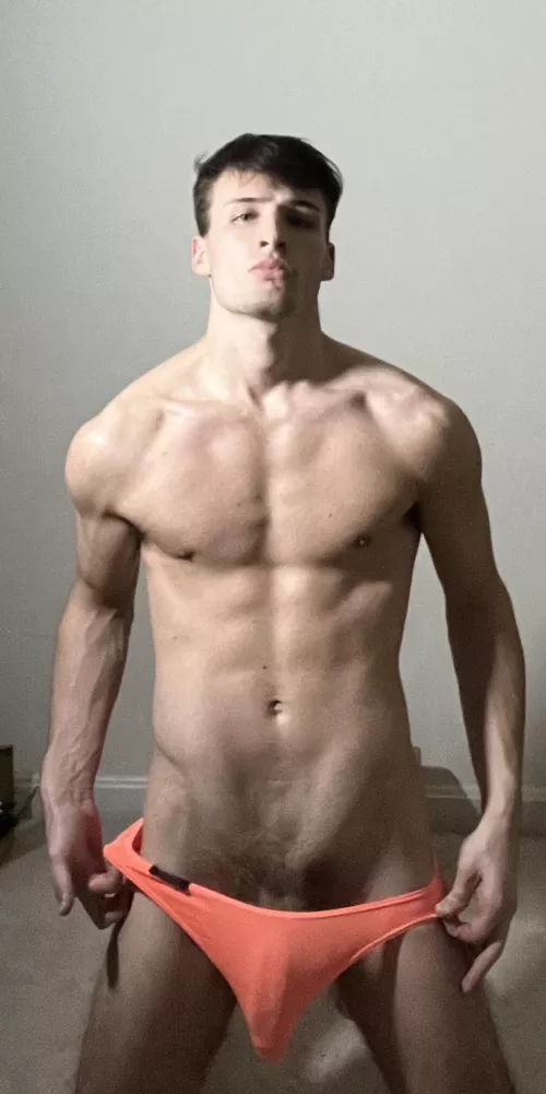 shit, hope it doesn’t pop out 😈