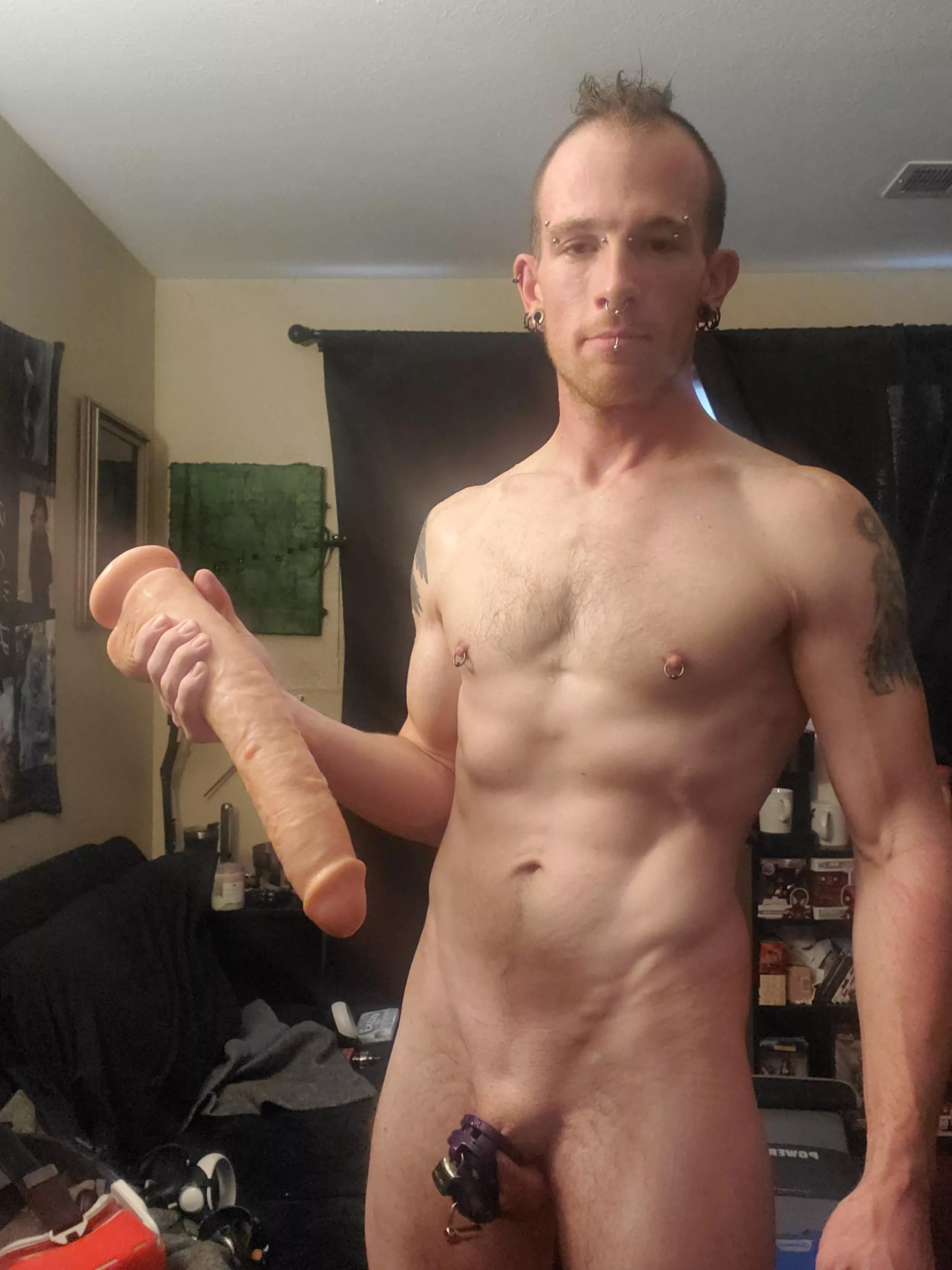 small cages and big dildos🥴