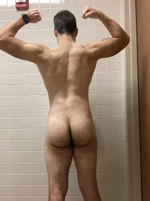 Sometimes I think my back look better then my front (m)
