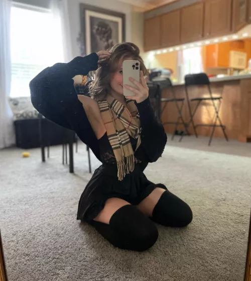 Sorry about the clothes but I’m ready to show you what’s underneath!