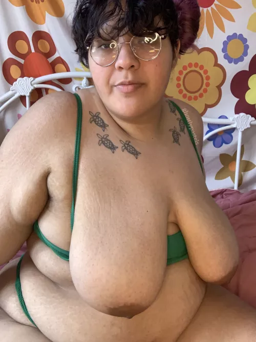 thank gravity for sagging my tits 💪🏽