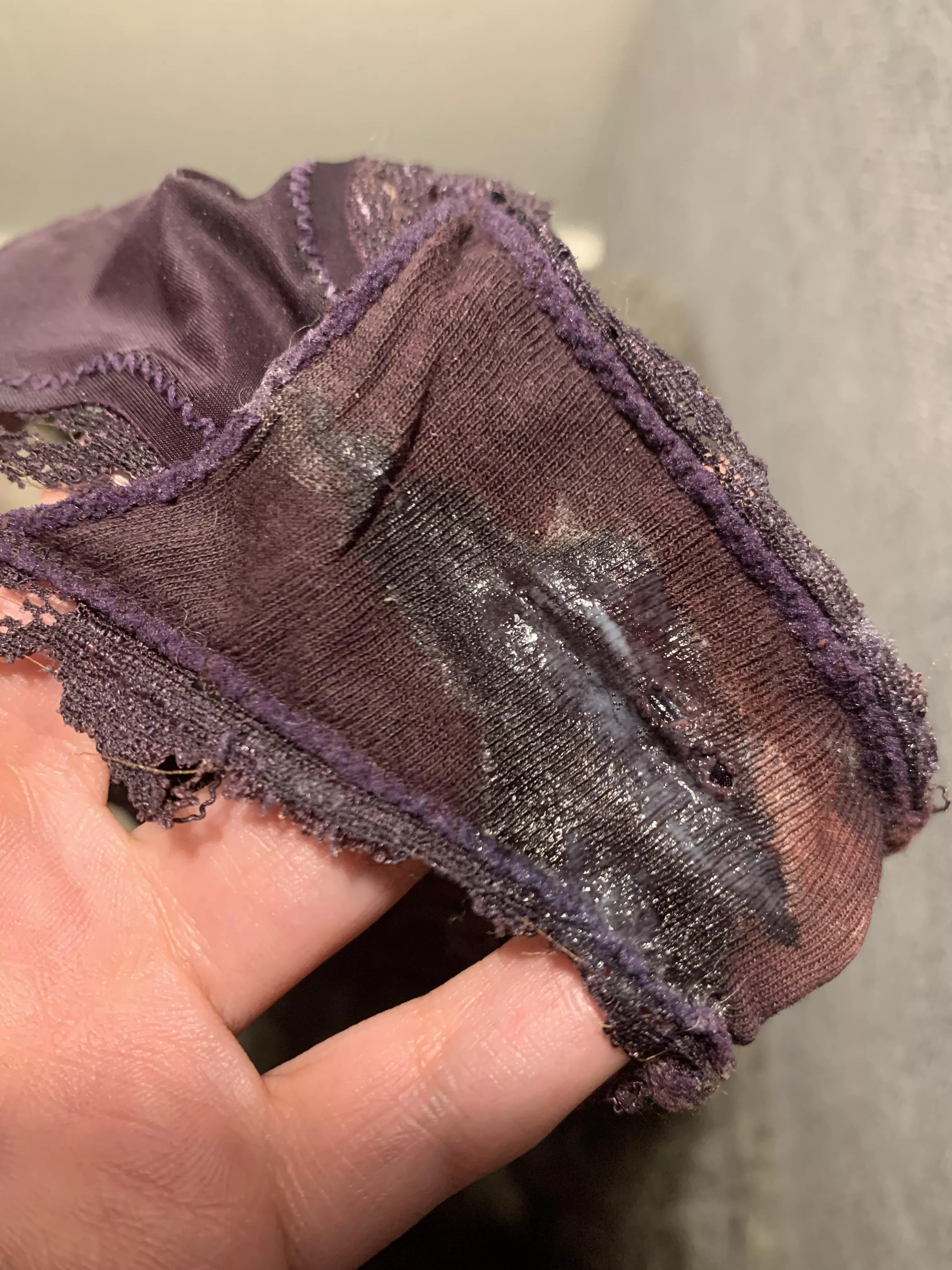 That lil wet puss print