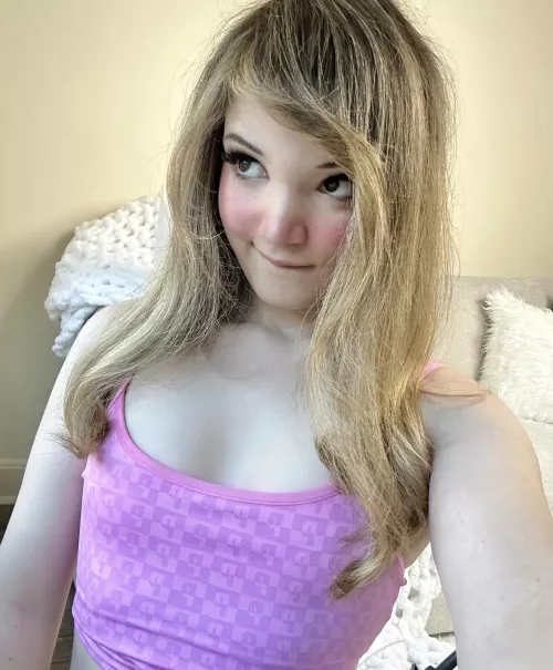 UwU *rawr* Am I cute? 💜