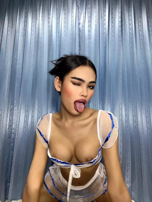 Wanna cum on my face? 😛