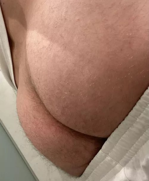 White twink here waiting for a bbc to destroy my ass