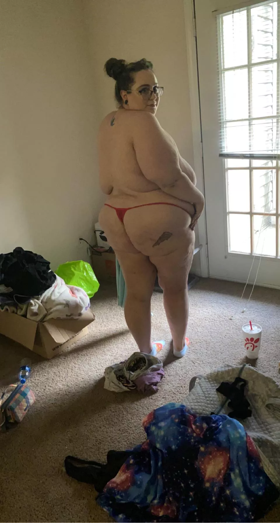 Who likes big asses???