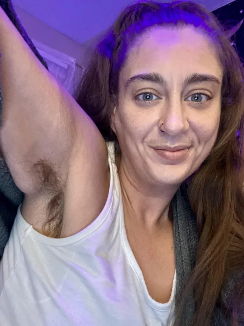 Who wants some hot, hairy MILF pits?
