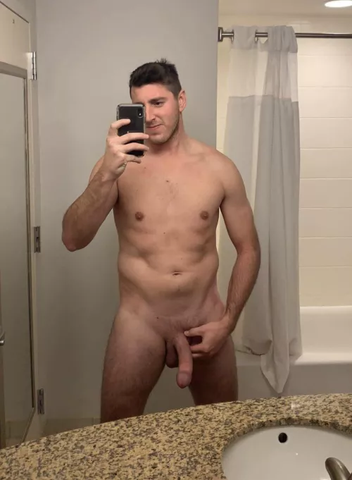 Who’s skipping Friday work with me ? 😏